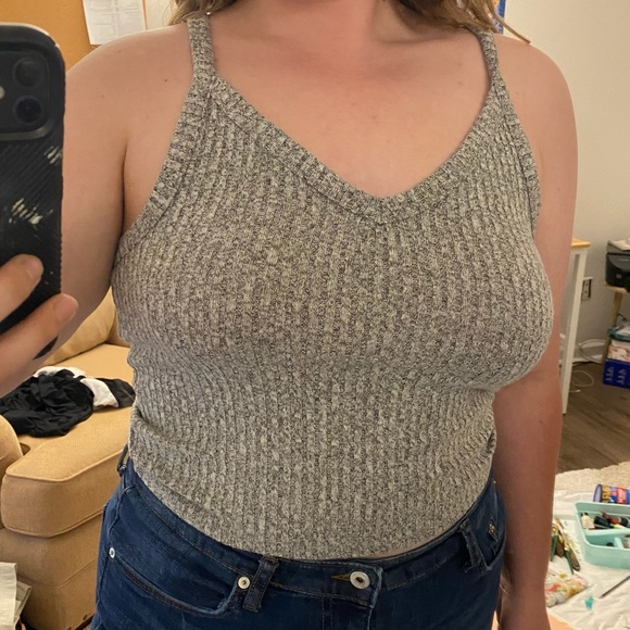 AE Ribbed Knit Cropped Tank Top - Picture 2 of 8